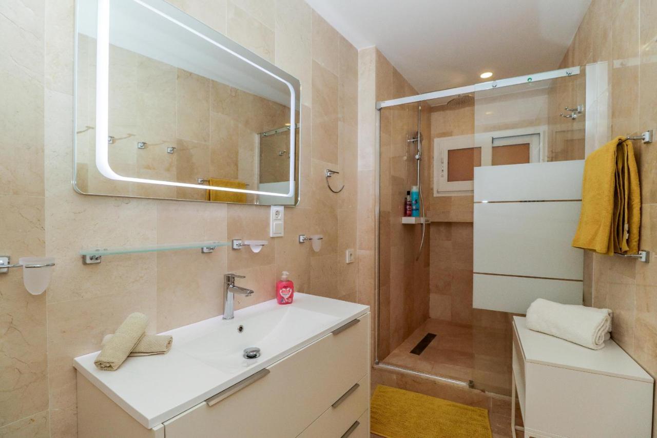 Penthouse With Panoramic Views - Puerto Marina Apartment *